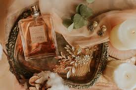 Shop affordable wall art to hang in dorms,. 100 Perfume Pictures Download Free Images On Unsplash
