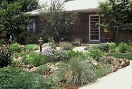 Front yard landscaping ideas and garden designs. Small Garden Design Without Grass Awesome Small Garden Design Without Grass Front Gard Small Front Yard Landscaping Lawn Alternatives Front Yard Landscaping