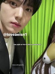 Han Yunjin at School