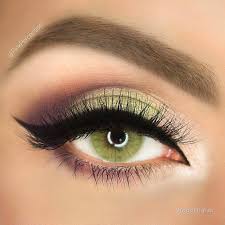 makeup for green eyes step by step