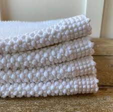 It is soft and absorbent. Heavy Cotton Bathmat White Tinsmiths