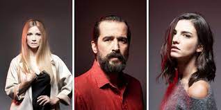 «όταν χώρισα, µέσα σε τέσσερις µήνες γνώρισα τόσους άντρες, όσους δεν είχα γνωρίσει σε επτά χρόνια!». E3apsh Mega H Megalh Premiera Kai Oi Xarakthres Ths Seiras