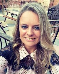 Tammy Mckenzie's Instagram, Twitter & Facebook