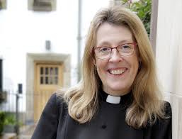 The chaplain of one of the nation's biggest women's football teams has  become the Church of Scotland's newest minister. Rev Jillian Storrie was  ordained into the Ministry of Word and Sacrament at