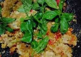 Masukkan tempe kukus, penyet perlahan. Cara Mengolah Sambel Tempe Penyet Kemangi Resep Enyak