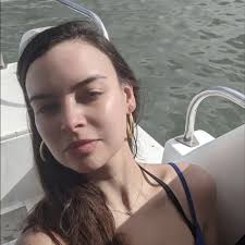 I need books set in IL can you please help for the Aug challenge