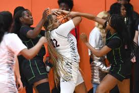 High School girls basketball rewind: No. 3 Mallard Creek, No. 7 Myers Park  get wins