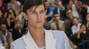 Nachdem prinz nikolai, 18, bei der burberry show auf london fashion week über den catwalk gelaufen ist, stellte sich die frage: Emporung In Danemark Der Danische Prinz Nikolai Hat Keine Lust Auf Das Militar Augsburger Allgemeine