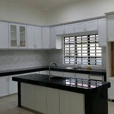 Kabinet dapur merupakan satu gabungan almari (kabinet) mengikut susunan dan rekabentuk rekabentuk (design) dan susun atur (layout) kabinet dapur menyediakan ruangan simpanan dan. Kabinet Dapur Nyatoh Home Furniture Furniture On Carousell