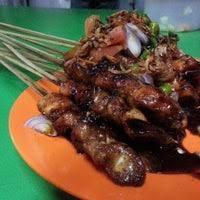 In javanese, the act of roasting satay in an open fire is called klathak. Sate Ayam Sop Kambing Madura Kebon Jeruk 0 Dicas