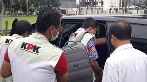 Maybe you would like to learn more about one of these? Selain Geledah Ruang Wali Kota Penyidik Kpk Juga Bawa Sekda Dan Kadis Pupr Kota Tasikmalaya Tribun Jabar