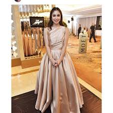 Julia Barretto Official Jbeauties Page Liked 16 Hrs This Princess Definitely Dressed The Part I Vestidos Moda Evangelica Saias Madrinhas De Casamento