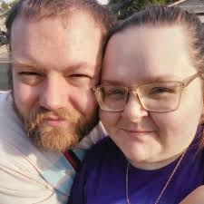 Do players get rewards for completing memories in Disney Dreamlight Valley?