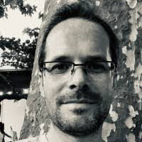 Chris Cloy's Instagram, Twitter & Facebook