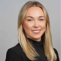 Kristen Neiser's Instagram, Twitter & Facebook