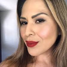 Andrea Sorrell's Instagram, Twitter & Facebook