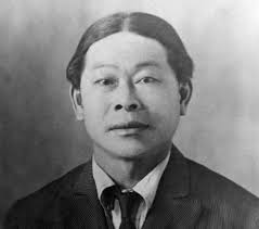 PERSONAlitiES & FAMiliES