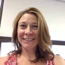 Eileen Pry's Instagram, Twitter & Facebook