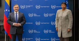 Fatou bensouda will be able to investigate the allegations despite the us not being a member of the icc. Fatou Bensouda Hay Elementos Para Creer Que En Venezuela Se Han Cometido Crimenes Que Son Competencia De La Cpi Emisora Costa Del Sol 93 1 Fm