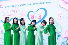 Duyên dáng phụ nữ Dầu khí Việt Nam