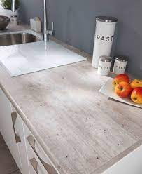 Une crédence en inox, bois, verre ou stratifié ? Comment Amenager Un Plan De Travail Ergonomique Et Pratique