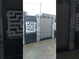 Motif keramik pagar yang dipilih haruslah disesuaikan dengan selera dan karakter penghuni hunian. Pagar Rumah Motif Keramik Batik Youtube