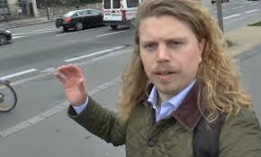 Jovem armada invade escola e mata seis pessoas nos Estados Unidos