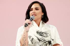 Lovato revealed in her 2021 documentary demi lovato: Demi Lovato Mir Ging Es Schlechter Als Zu Der Zeit Als Ich Trank Gala De