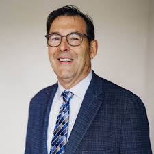 Alan Hupp's Instagram, Twitter & Facebook