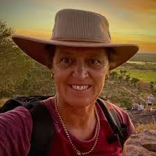 Lucy Hopping's Instagram, Twitter & Facebook