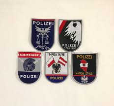 Euro, er habe aber keine auswirkung auf das budget des innenressorts. Polizei Stickerei Cappet Innsbruck