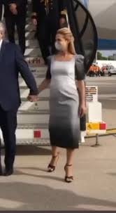 A sólo dos días de que se desatara un gran escándalo por haber festejado su cumpleaños número 39 en la etapa de cuarentena más estricta, en julio de 2020, junto a. La Ventana Indiscreta De Julia Fabiola Vuelve A Estar Embarazada O Comio Porotos
