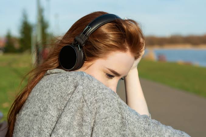Llorar con una canción: notas que llegan al alma - La Mente es Maravillosa