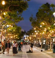 No, same thing happened here. The Best Of Late Night In Santa Monica Visit Santa Monica