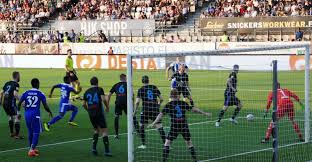 Hjk on johtava kotimainen jalkapalloseura, joka on tehnyt yli 110 vuotta määrätietoista työtä suomalaisen jalkapalloilun kehittämiseksi. Hjk Helsinki Finland 3 Vikingur Gota Faroe Islands 1 Photo