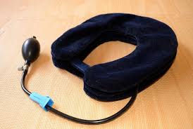 Collier cervical de décompression, sur coussins. Necktrack Avis Sur La Decompression Vertebrale Oreiller Cervical