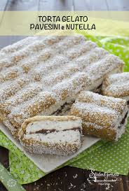 Per comporre il dolce alterna in un vassoio per dolci uno strato di pavesini leggermente imbevuti nel caffè, uno strato di crema mascarpone ed una puoi terminare il dolce semplicemente spolverando con del cacao oppure guarnirlo come vedi nella foto qui sotto utilizzando una tasca da pasticcere e. Torta Gelato Pavesini Con Nutella E Crema Stracciatella Al Cocco Ricetta Ricette Ricette Dolci Dolci Senza Cottura