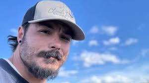 Tori Spelling says Shannen Doherty wore dress she lost virginity in