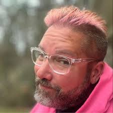 Carla Dobbs's Instagram, Twitter & Facebook