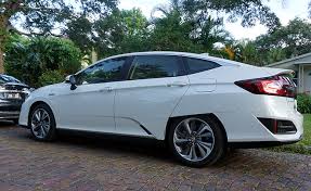 The honda clarity does not have an overall score or ranking because it hasn't been fully crash tested. Honda Clarity Phev Drives Like A Dream E Hike