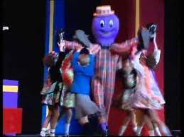 Hat on my head greg's magic: The Wiggles Di Dicki Do Dum Live Youtube
