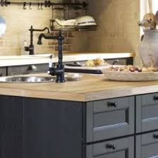 Du bois pour rechauffer la cuisine noire. Cuisine Noire 20 Inspirations Deco Et Conseils Pour Choisir