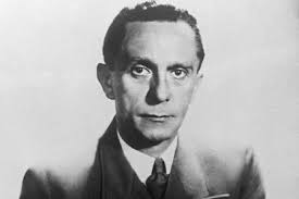 Cara Joseph Goebbels Sebarkan Propaganda Nazi
