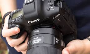 Canon central and north africa, leading provider of digital cameras, digital slr cameras, inkjet printers & professional printers for business and home users. Canon Vs Nikon Which Dslr To Buy In 2021 Borrowlenses Blog