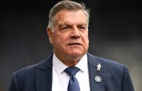 Billericay owner Glenn Tamplin puts club up for sale after being accused of  'snorting cocaine in toilets' at Woking match