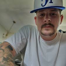 Do I lose my dual pistols if I prestige?