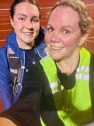 Every Wednesday I host a ladies only running/walking group 🏃🏻‍♀️🚶‍♀️🎀