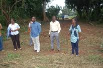 Organisation Des Nations Unies Pour L Alimentation Et L Agriculture Le Representant De La Fao Visite A Niaouli Le Site Retenu Pour L Indication Geographique De L Ananas Pain De Sucre Du Benin Fao Au