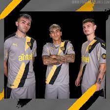 Tarjeta roja tv, rojadirecta, laliga de españa en directo, futbol en vivo, uefa champions league, copa libertadores y más futbol por internet Penarol 2021 Away Kit