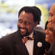 Tommy Hearns giving away winter gear to seniors Monday